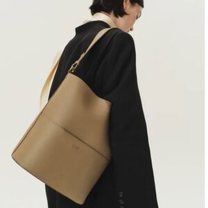 Freja Tall Tote in Caramel